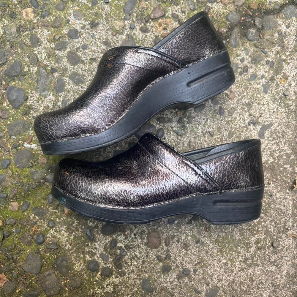 Dansko Professional Black Snakeskin Print Leather Clogs EU 39 US 8.5–9